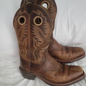 Ariat Distressed Brown Western Boots Size 10 D